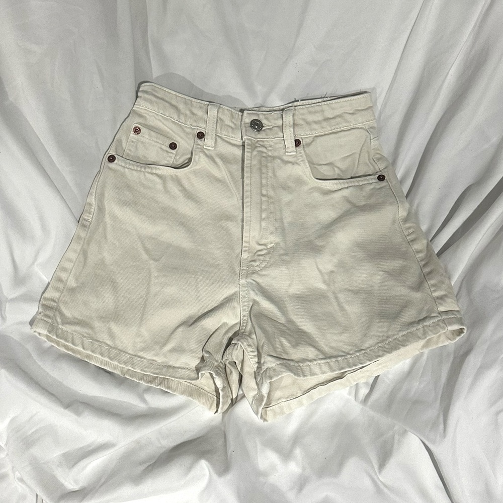 Zara Mom Short